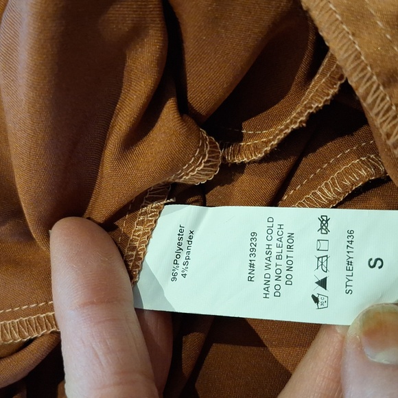 🆕️[S] DO+BE Rust color jumpsuit - Picture 16 of 16